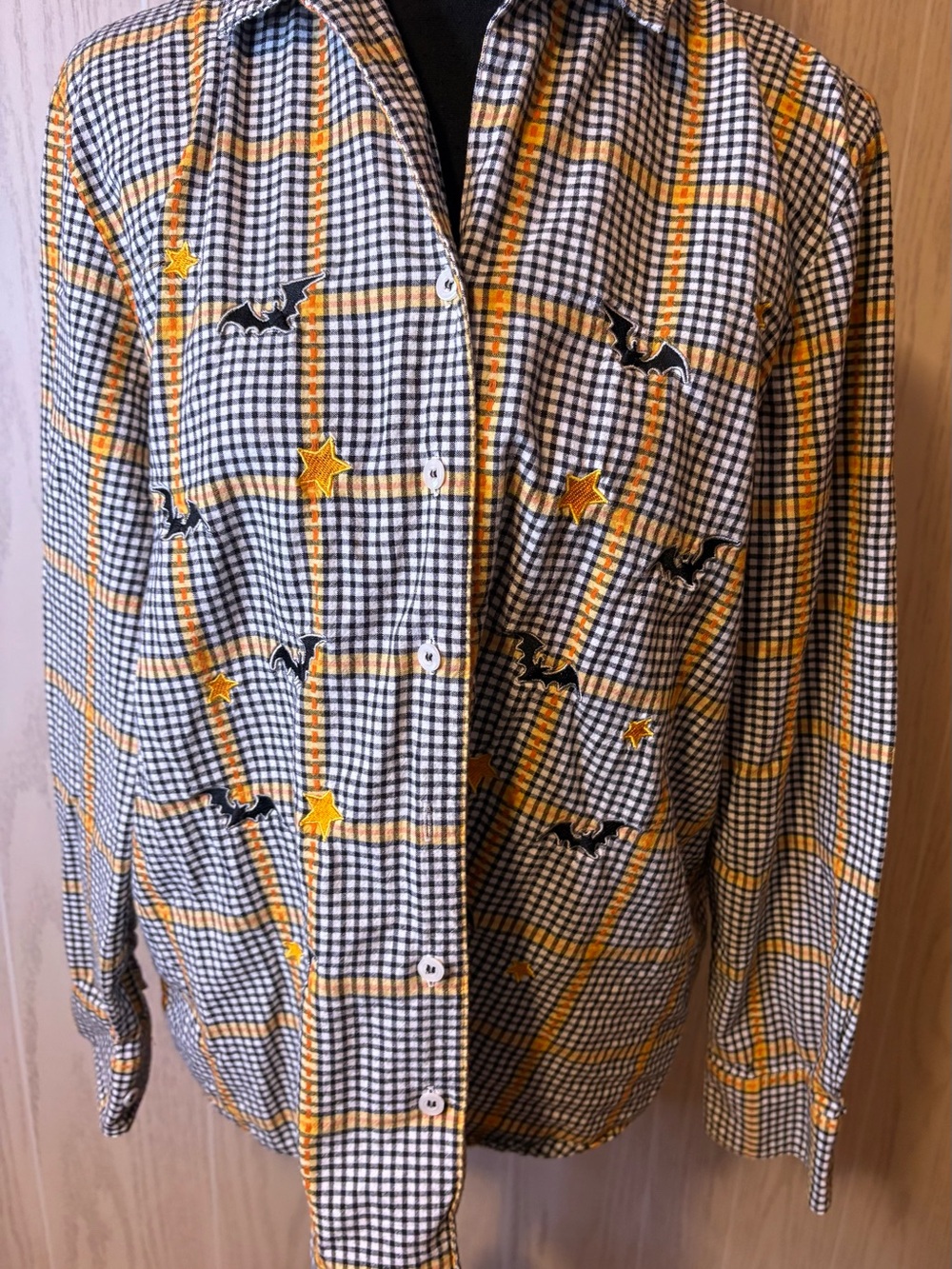 🎃 VINTAGE Spooky Embroidered Halloween Button Down Shirt Bats